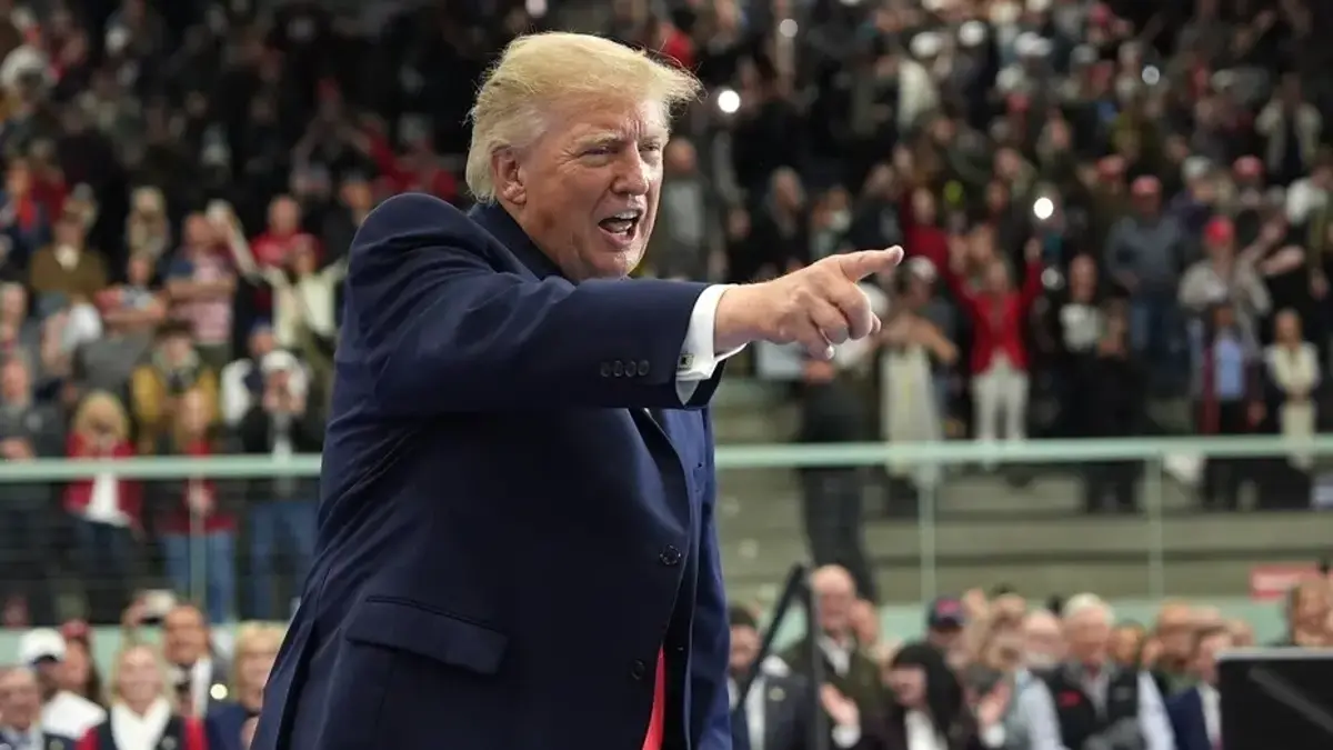 Trump Issues Stark Warning to Iran: 'Wait and See What We Do'