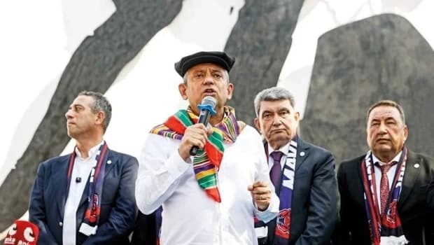 Özgür Özel: Zorlu Bir Dönemden Geçiyoruz