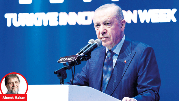 Turkey's President Erdoğan Voices Growing Anger Amid Financial Crisis