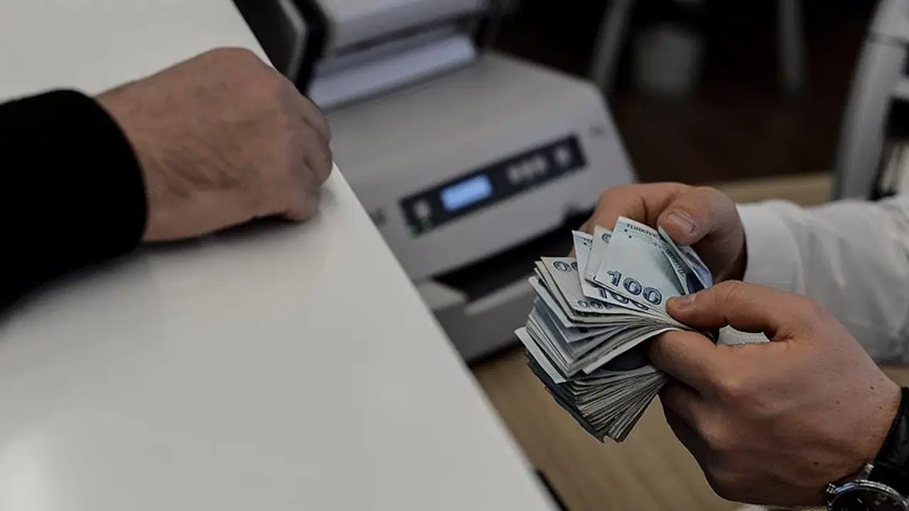 Global Purchasing Power Strained as Crisis in Strait of Hormuz Drives Inflation