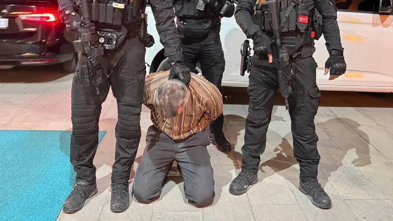 Fugitive FETÖ Member Arrested After 10 Years for Attempted Assassination of Erdoğan