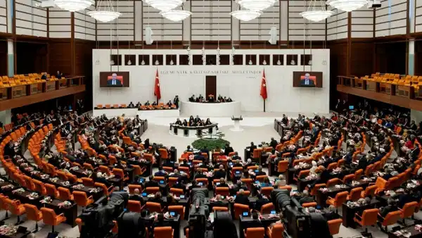 YENİ Parti'nin Milletvekili Sayısı Artıyor: TBMM'de Sandalye Dağılımı Güncellendi