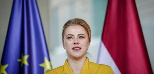 Latvia's Government Coalition Collapses Following Defense Minister's Resignation