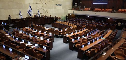 Israel Moves Towards Early Elections as Netanyahu Coalition Initiates Knesset Dissolution