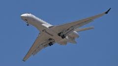 Trump Issues Warning on Canadian Bombardier Jet Sales Amid Trade Tensions