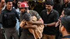 Pakistan'da Okul Çatısının Çökmesi Sonucu 33 Öğrenci ve Öğretmen Hayatını Kaybetti