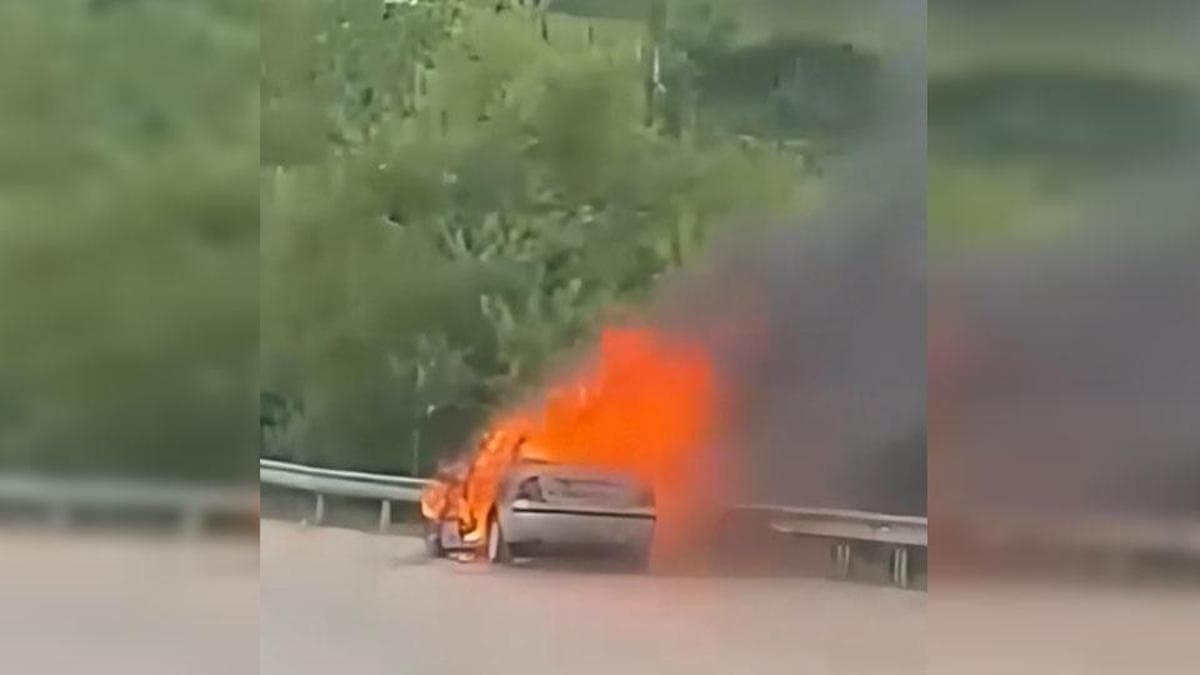 Tokat'ta Hareket Halindeki Araçta Yangın Çıktı