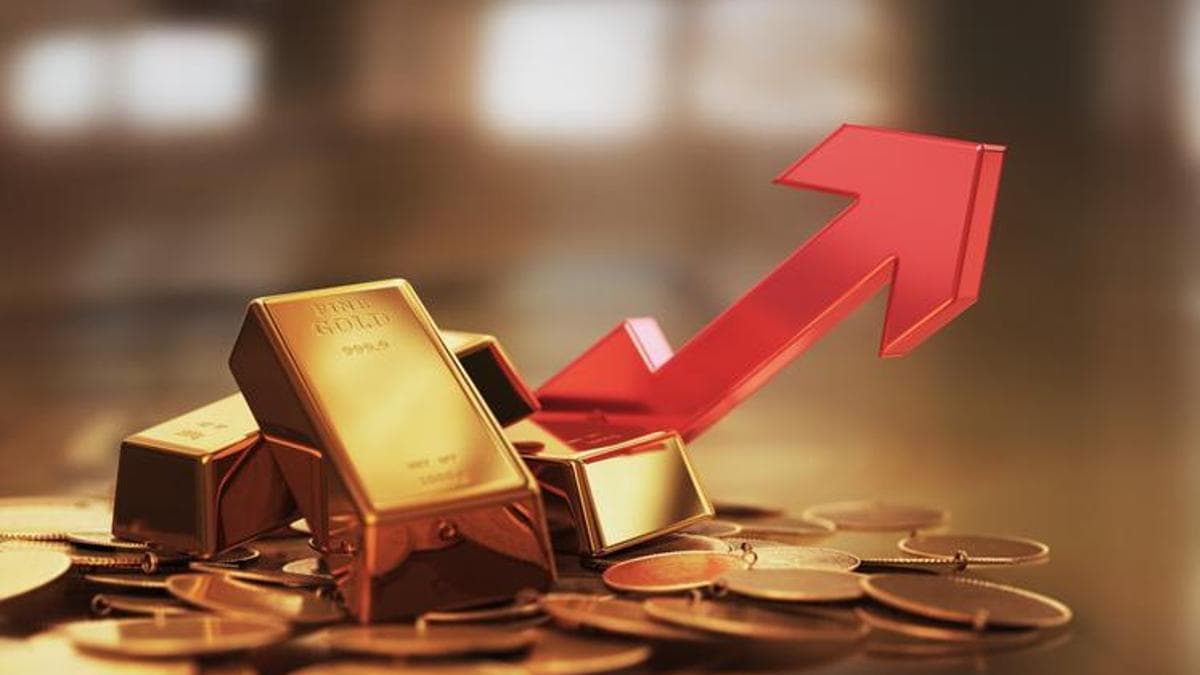 Gold Prices Surge as Dollar and Oil Prices Decline