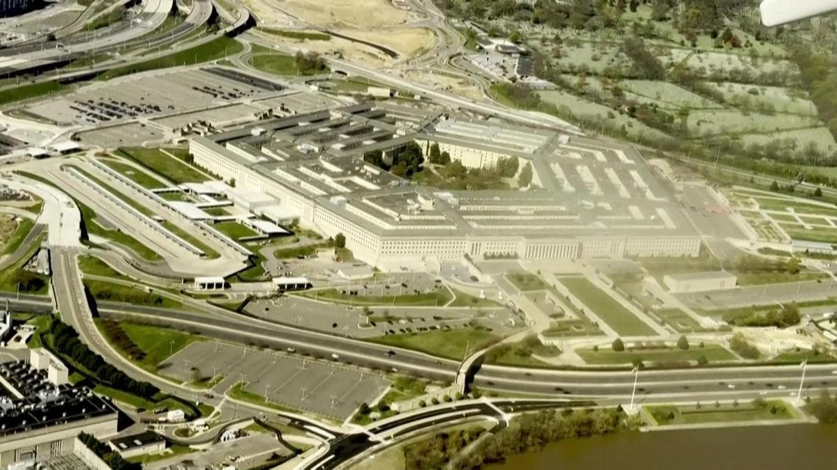 Former Air Force Secretary Under Investigation for Pentagon Leak