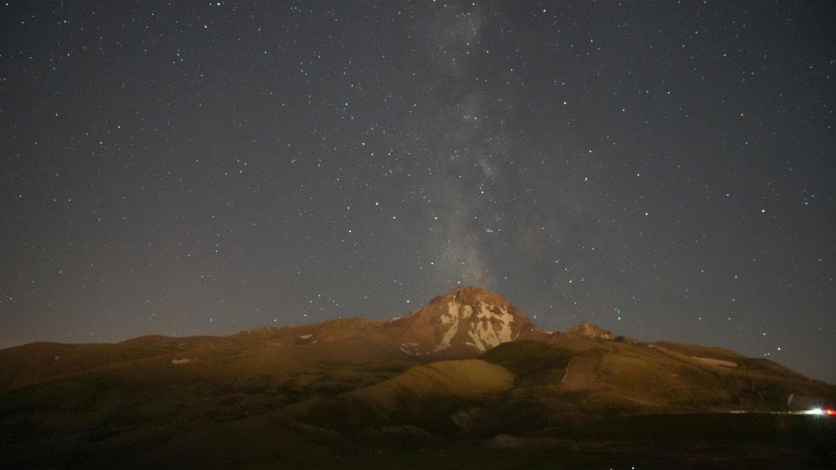 Erciyes'te 2.650 Metrede Meteor Yağmuru Görüldü