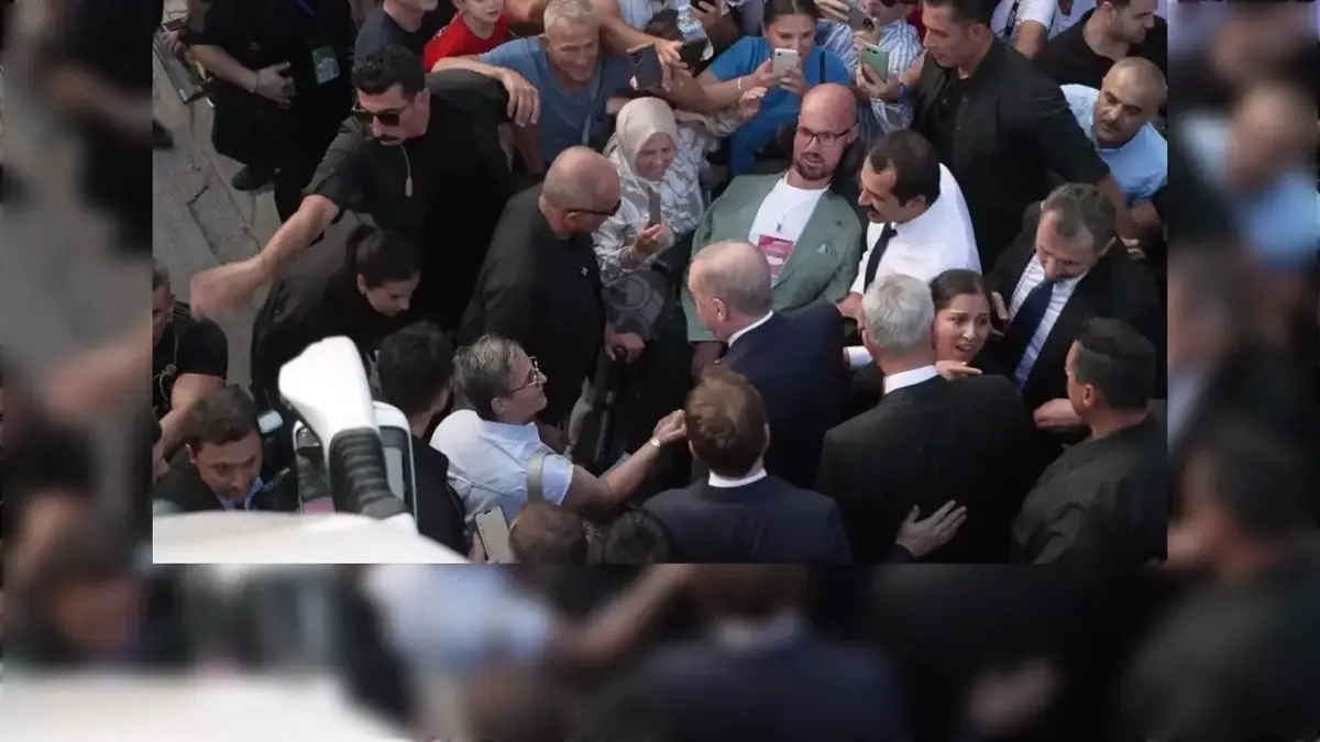 Cumhurbaşkanı Erdoğan, Engelli Gençle Anlamlı Buluşma Gerçekleştirdi