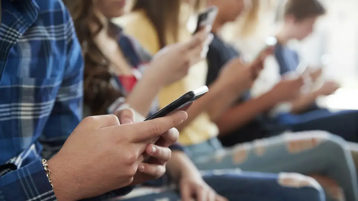 New Regulations Limit Live Streaming for Teens Aged 15-18, Says Minister Göktaş