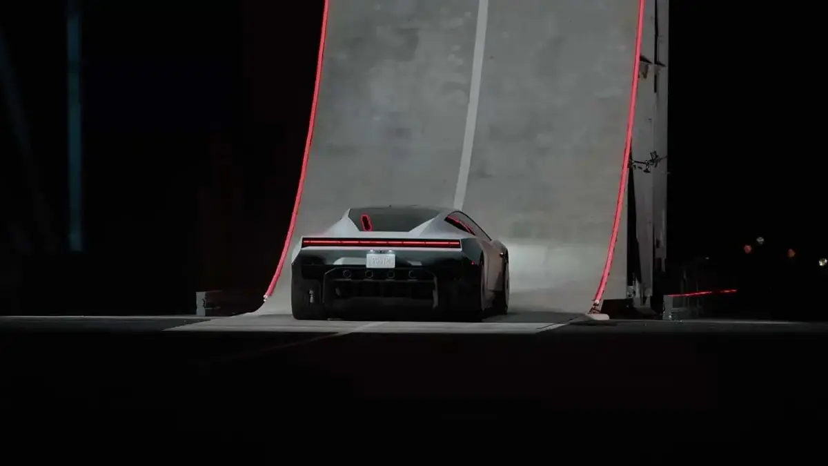 Tesla'nın Yeni Spor Modeli Roadster, Uçan Araba Gösterisiyle Tanıtıldı