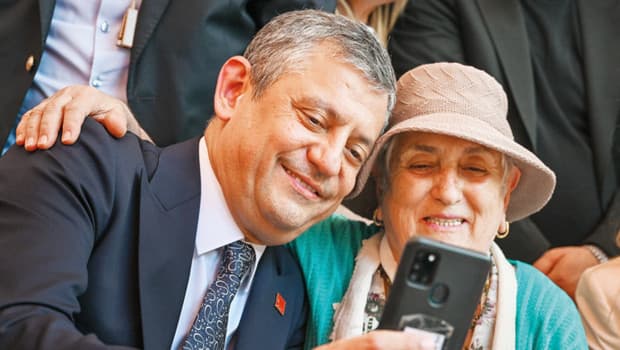 Özel Signals Green Light for New Political Party with 'Z Plan'