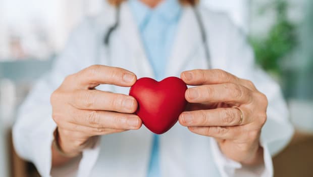 Six Silent Mistakes That Can Undermine Heart Health in Middle Age, Cardiologist Warns