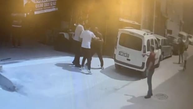 Family Dispute Escalates into Violence in Bursa: One Stabbed, Six Injured