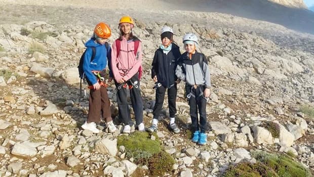 Young Climbers Conquer Davlumbaz Peak in Aladağlar