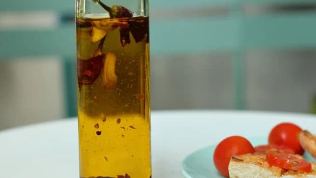 Daily Olive Oil Consumption Linked to Lower Cancer and Heart Disease Risks