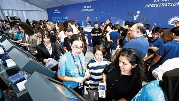 Antalya'da 77. Uluslararası Uzay Kongresi'nde Halk Günü Etkinliği