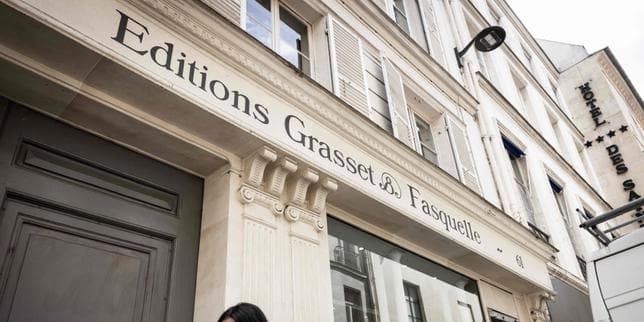 Authors Rally for Major Reforms in Publishing Amid Grasset Crisis