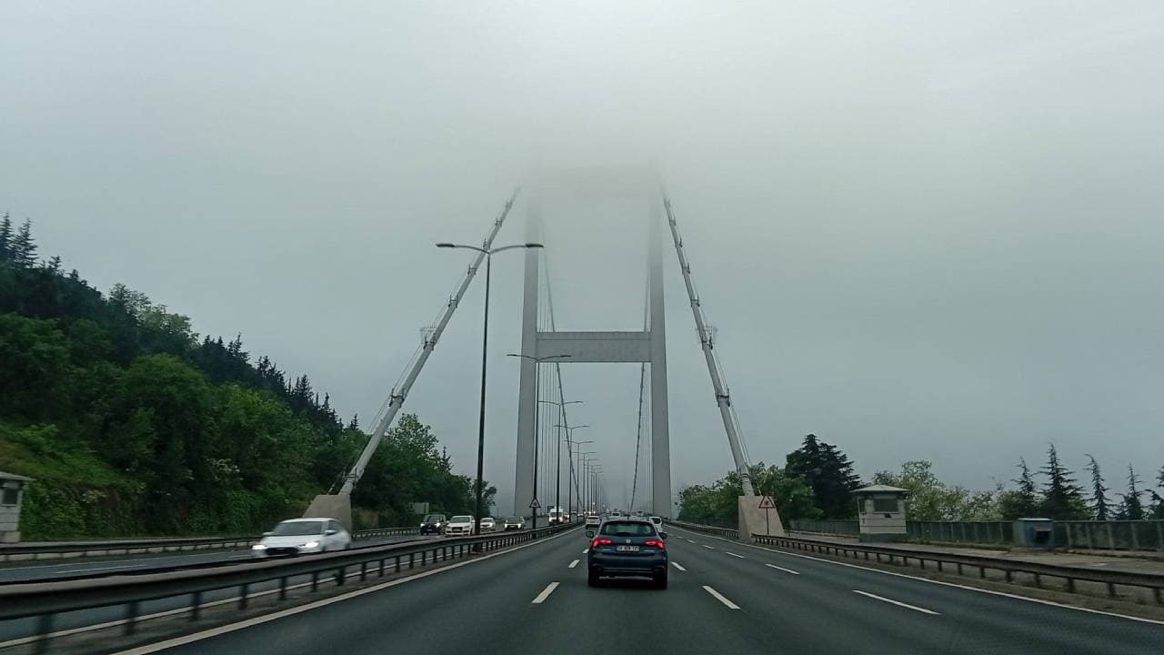 İstanbul'da Yağışlı ve Sisli Hava Koşulları Devam Ediyor