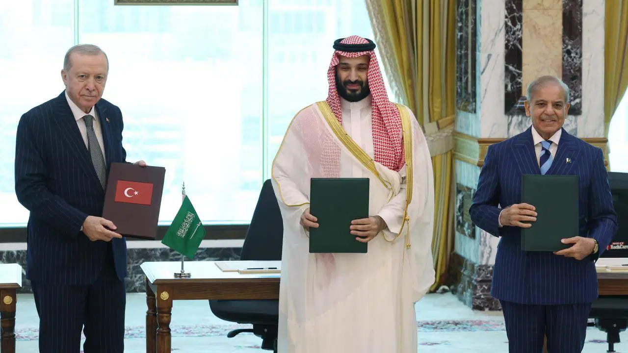 Mekke Agreement Draws Parallels to Baghdad Pact Amid Regional Tensions
