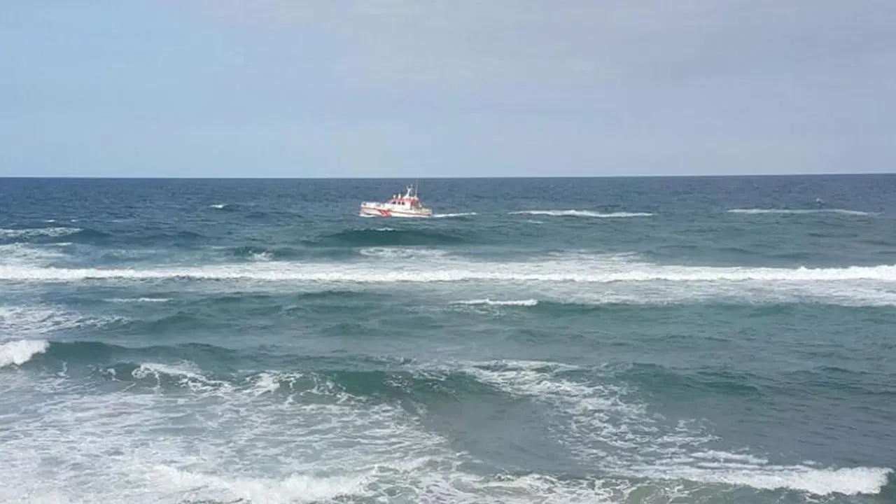 Swimming Banned in Three İstanbul Districts Due to High Waves