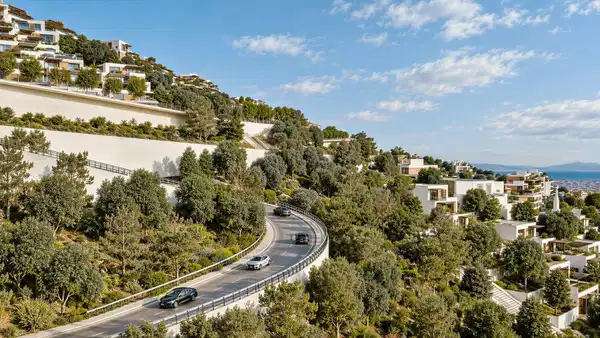 Izmir's Urban Transformation: Preserving Historical Heritage