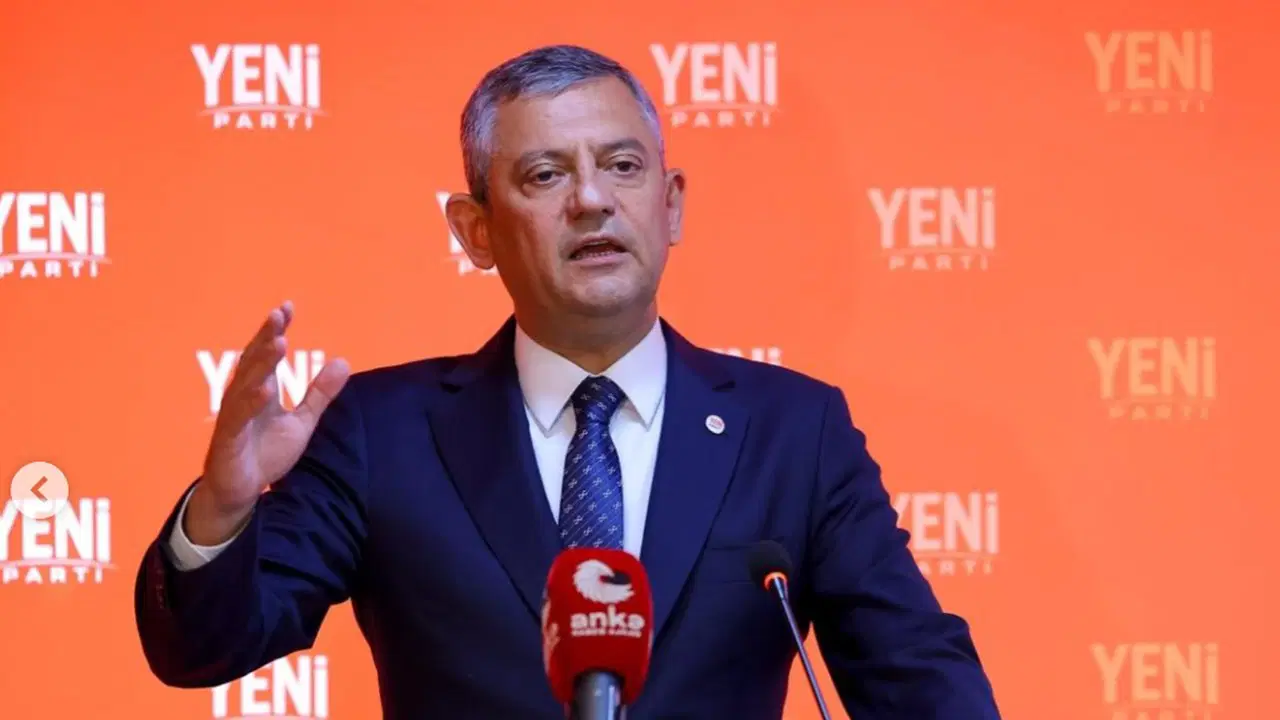 Özgür Özel, İBB'nin AKP'ye Geçişi Üzerine Endişelerini Dile Getirdi