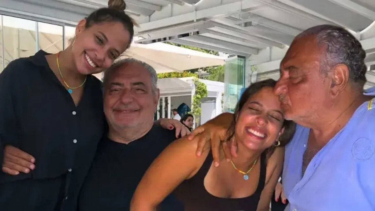 Reha Muhtar'ın Kızı Ayşe Nazlı'dan Duygusal Veda Mesajı