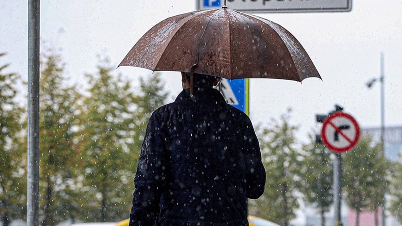 Thunderstorms and Heavy Rain Forecasted for Istanbul This Weekend