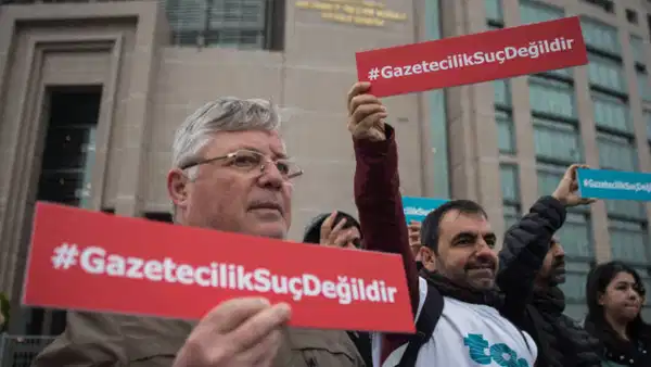 Gazetecilerin Sürgün Edildiği Ülke Sayısı İki Katına Çıktı