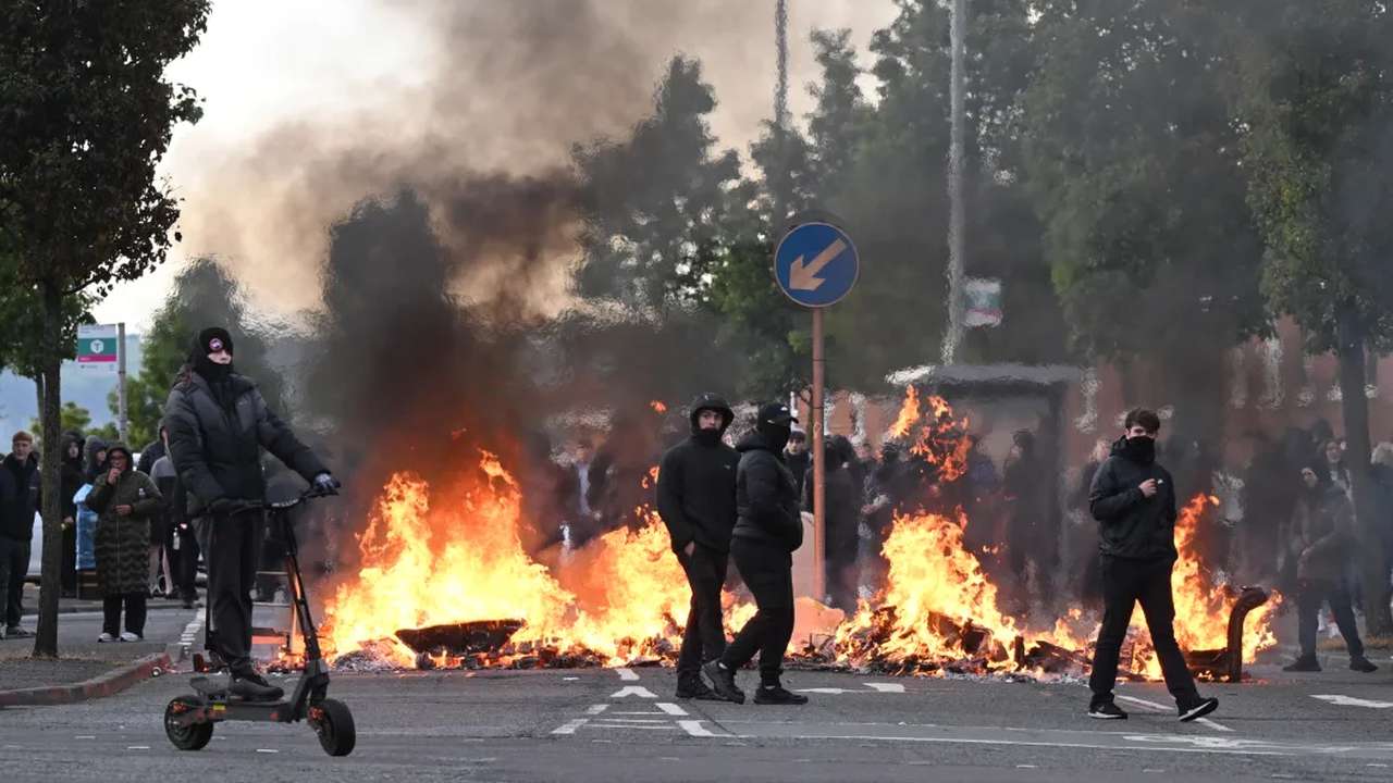 Knife Attack Sparks Anti-Immigrant Protests in Northern Ireland