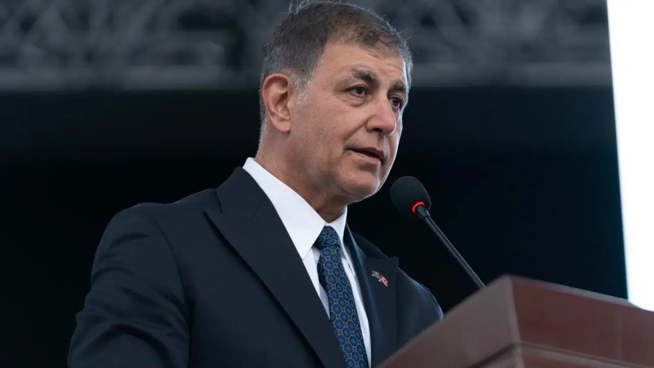 AKP Responds to Cemil Tugay's Resignation from CHP