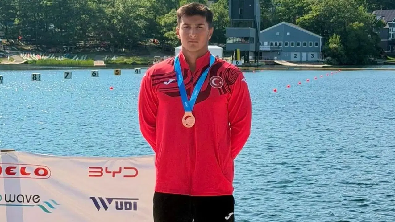 Rahmi Kaan Karahan Makes History for Turkey at World Canoe Sprint Championships