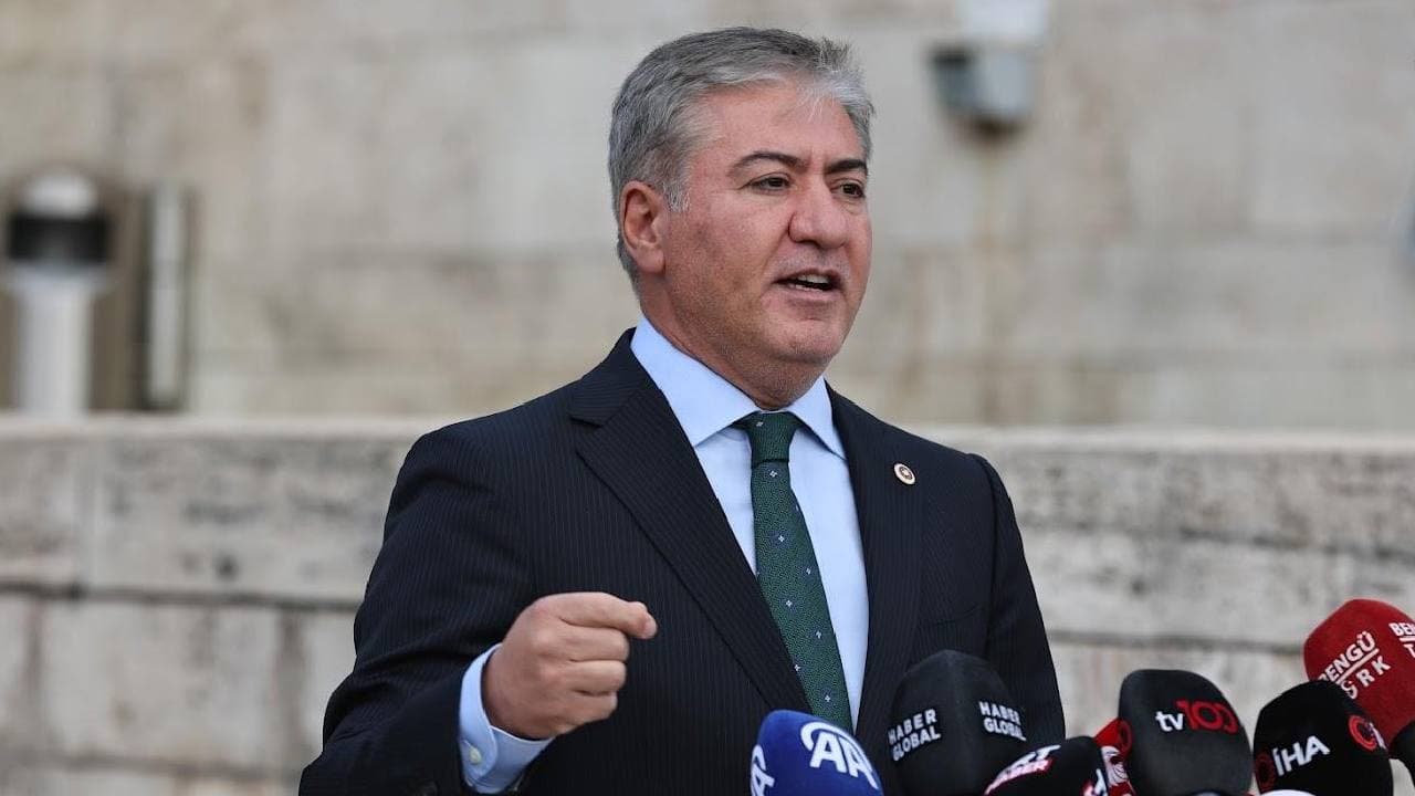 Three Mayors Arrested in Mersin: Strong Reaction from YENİ Party's Murat Emir