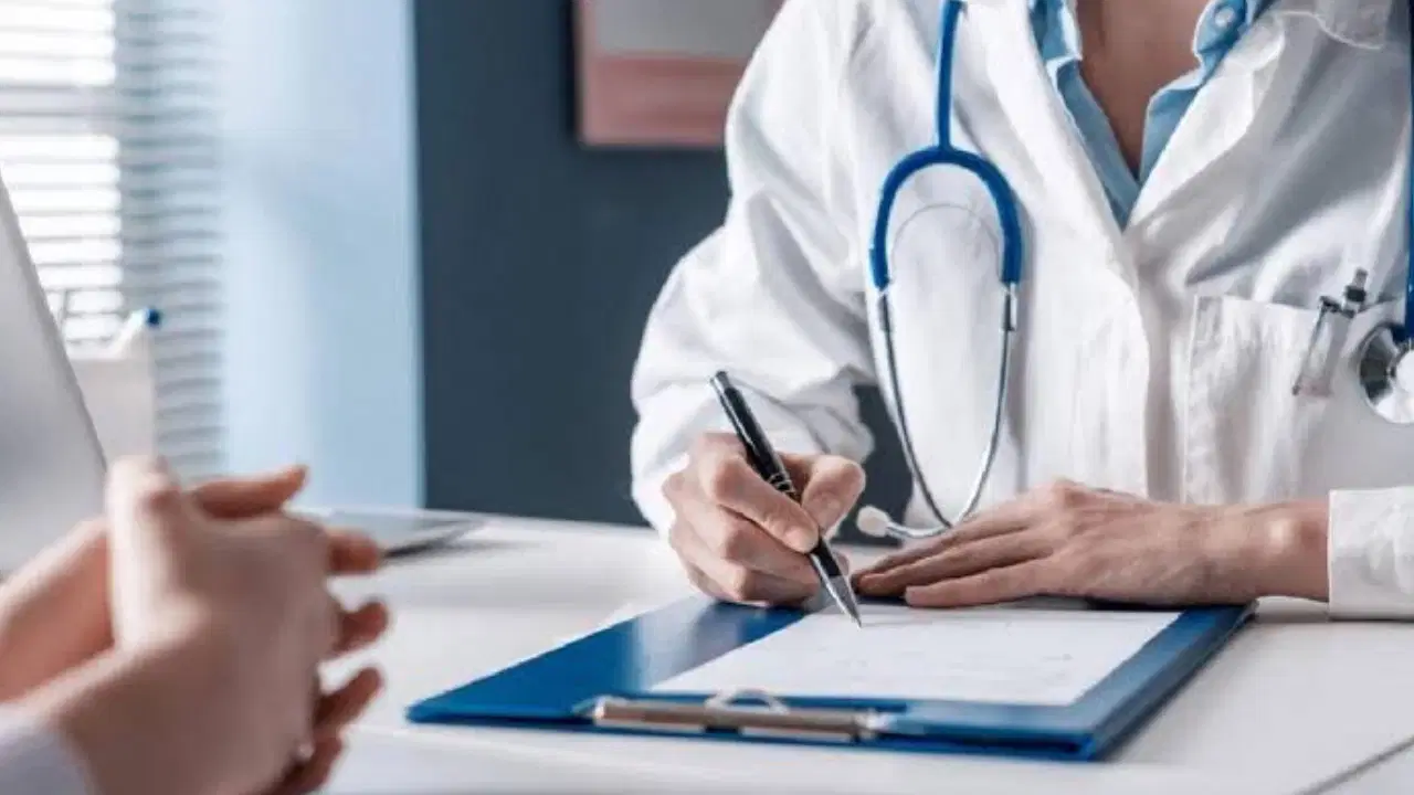 Are Health Clinics Open Today? Family Medicine Units Operating Hours for October 15