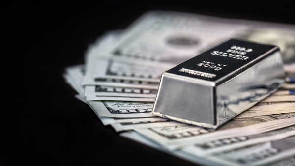 UBS'den Gümüş İçin 2027 Tahmini: Fiyatlar 80 Doları Bulabilir