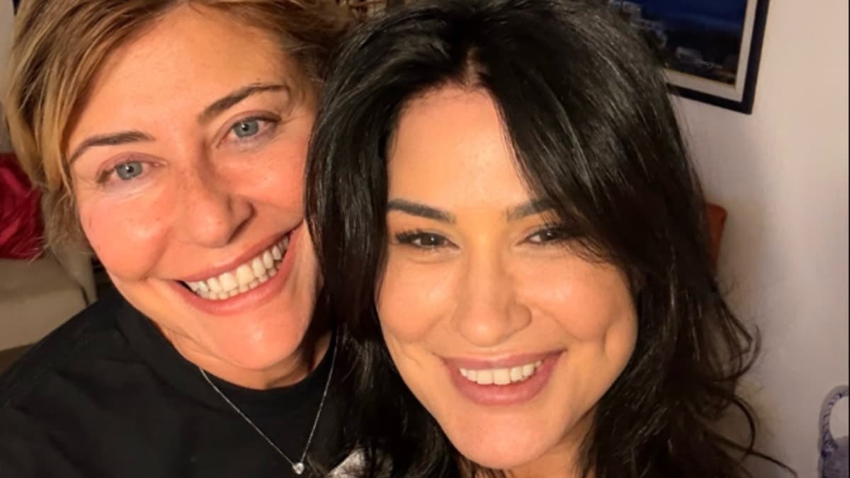 İclal Aydın Reflects on a Photo from 30 Years Ago: 'It Felt Like a Fairytale'