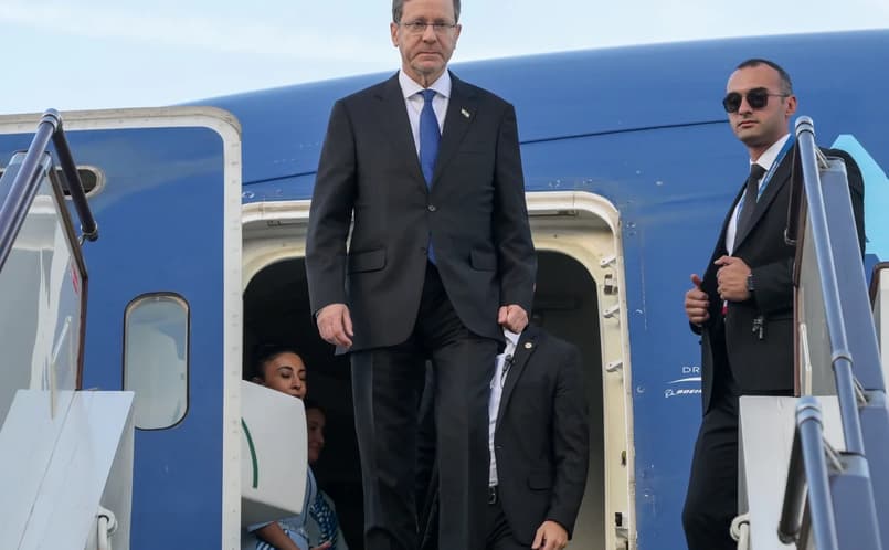 Israeli President Crosses Turkish Airspace on Flight from Azerbaijan