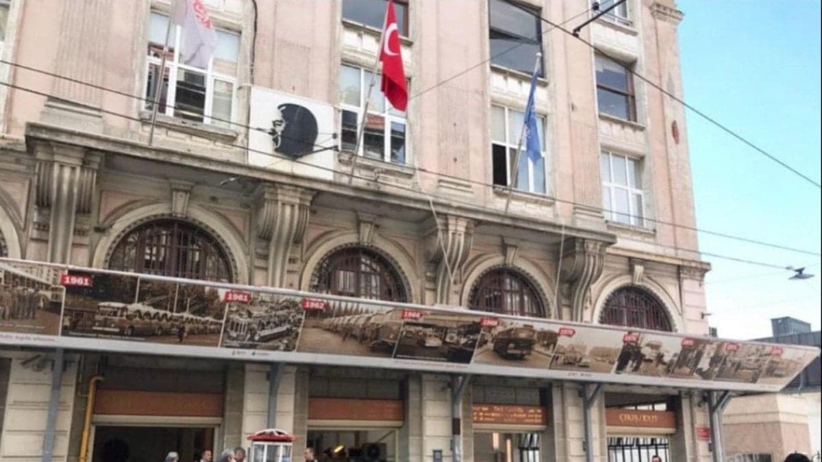 İstanbul'da Yeni Metro Hanı Açıldı
