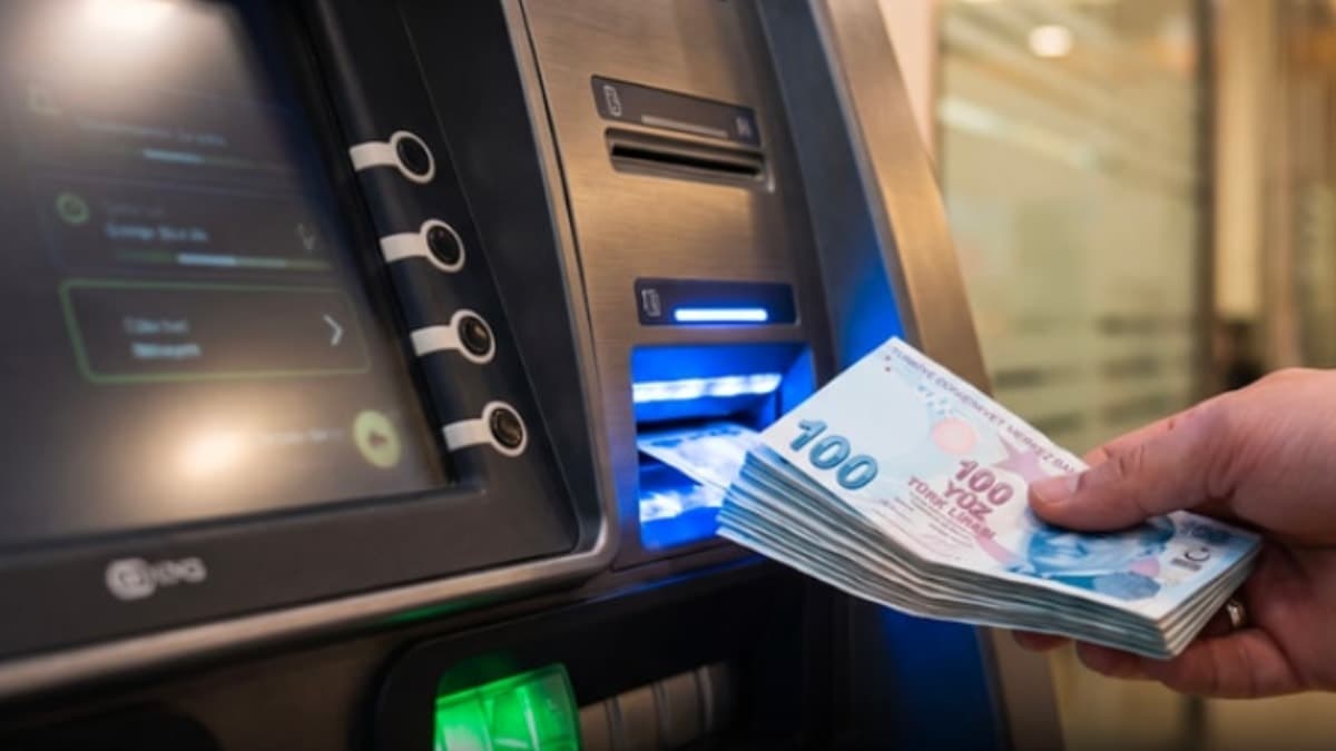 Memur Maaşlarına Yapılan Artış Hesaplara Yatmaya Başladı