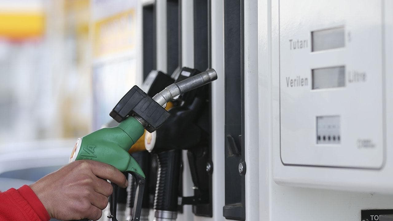 Akaryakıt Fiyatları Üç Haneli Rakamlarla Sınanıyor: Yeni Pompa Düzenlemeleri Geliyor