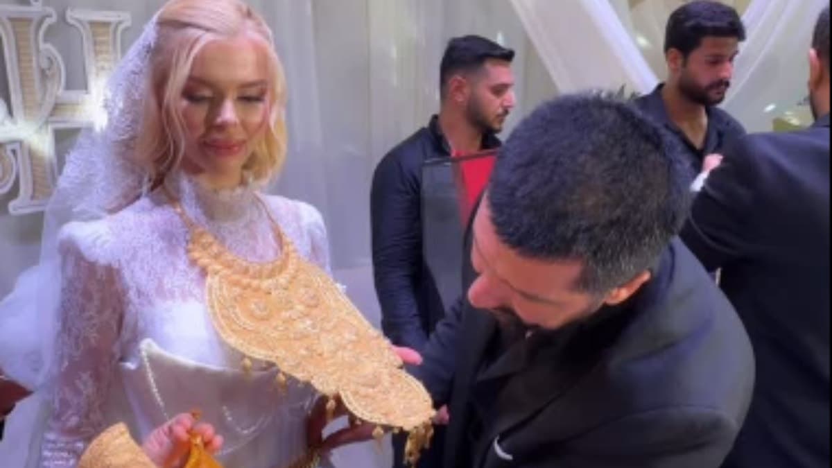 Social Media Star Çağla Öz Dazzles in Gold at Her Wedding