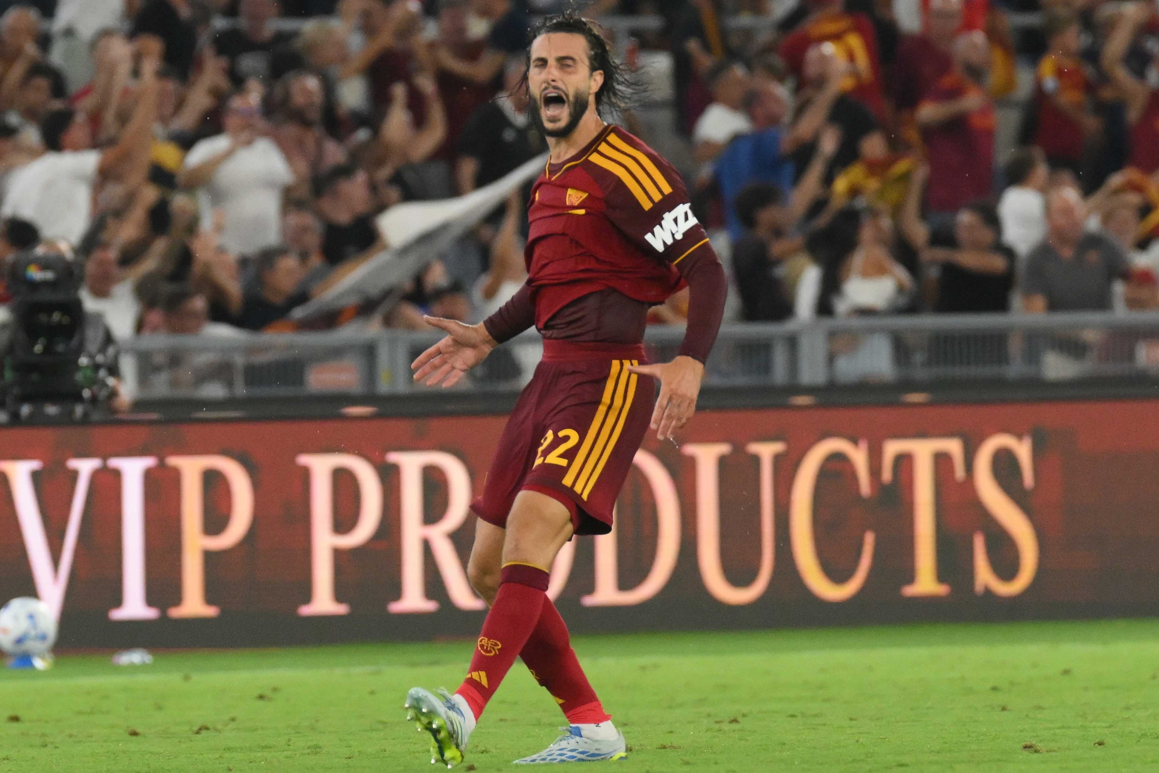 Fenerbahçe Maçı İçin Roma'dan Özel Tasarım Forma