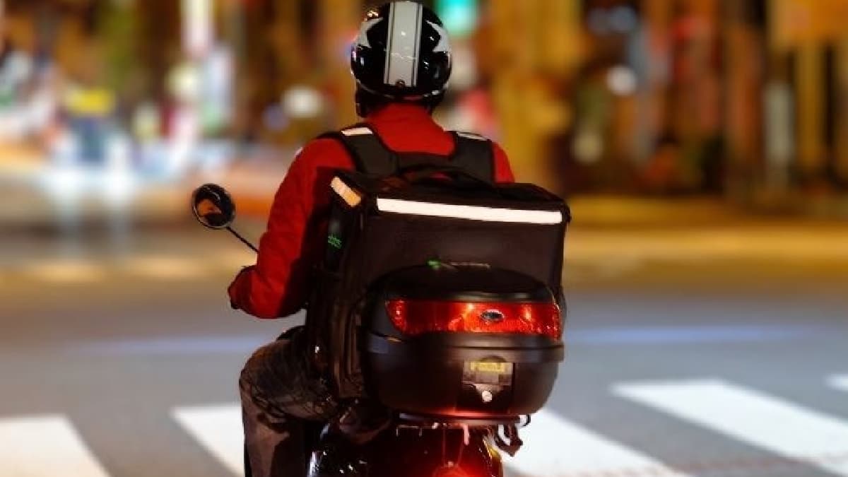 New Regulations on Motorcycle Couriers and Riders Under Consideration